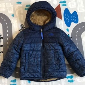 Blue boys North Face Reversible Coat 4t